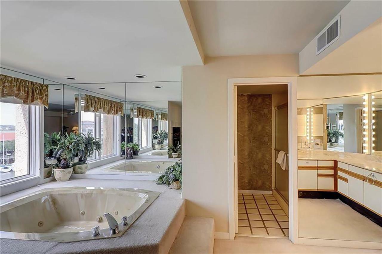 Newly Remodeled Hilton Head Villa ヒルトンヘッドアイランド エクステリア 写真