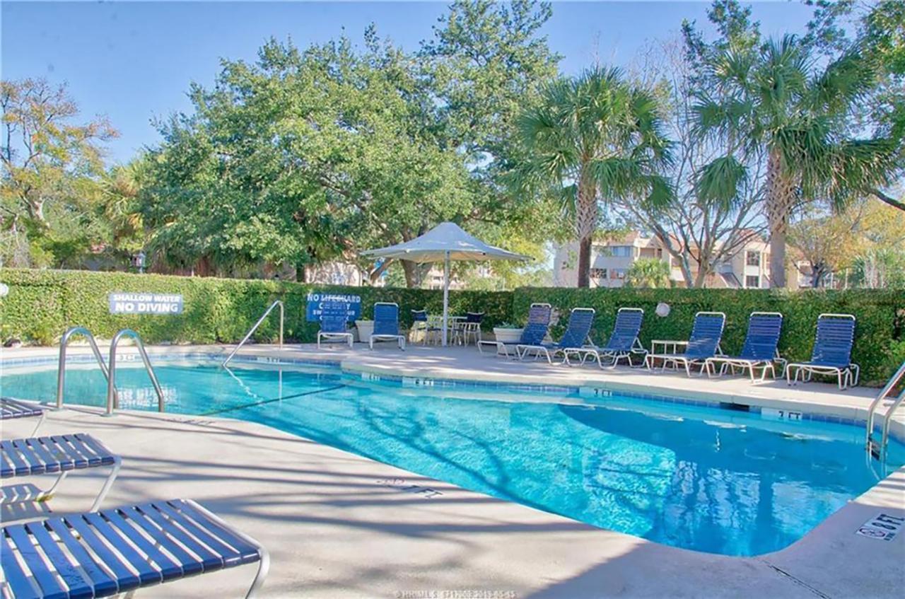 Newly Remodeled Hilton Head Villa ヒルトンヘッドアイランド エクステリア 写真